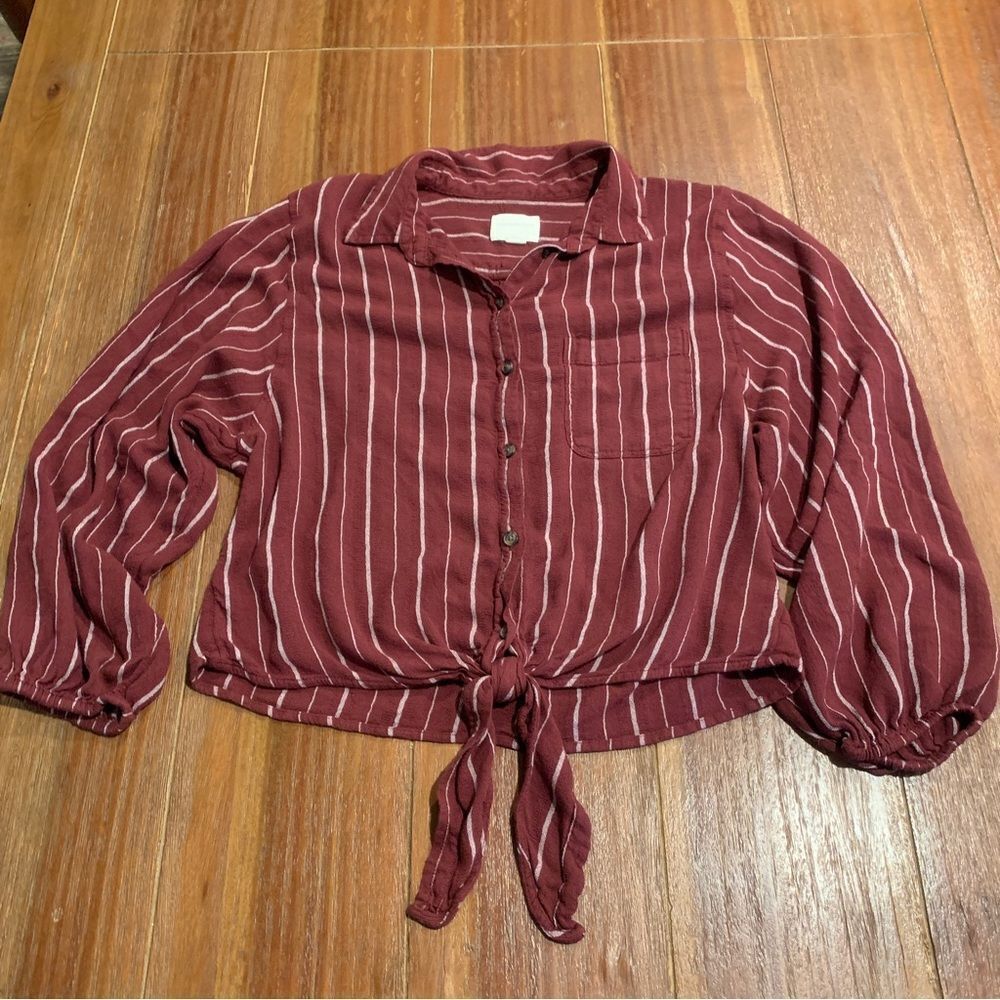 American Eagle Women’s Striped Tie Front Button Up Peasant Top M